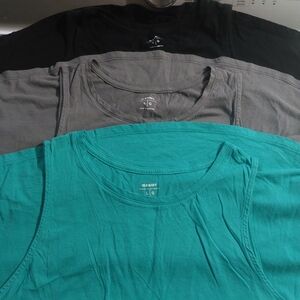 3 Large Old Navy Tanks